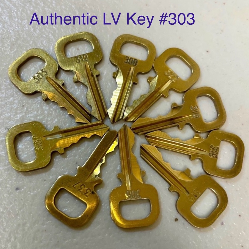 💯 Auth LV Spare Key #303